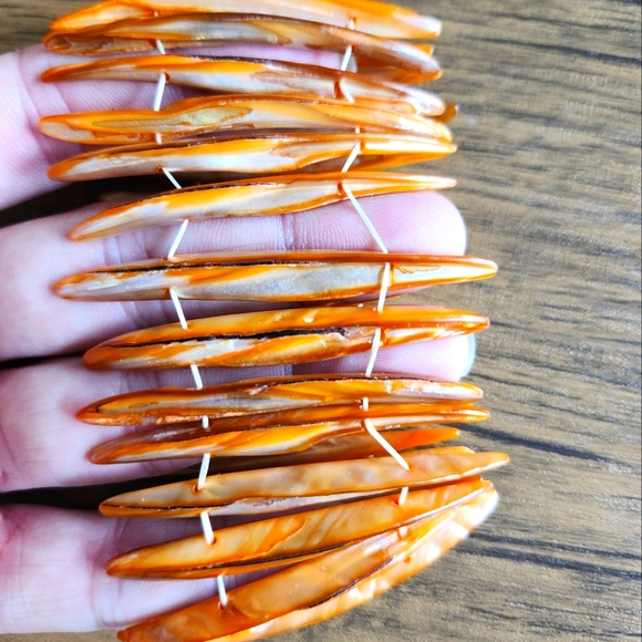 Shell Bracelet - Picture 3 of 3